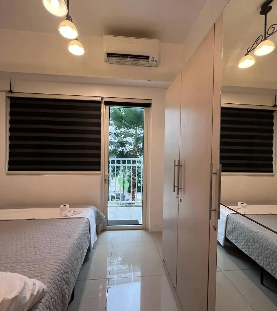 Aparthotel Biglaang Lakad By Metro Staycation Pasay